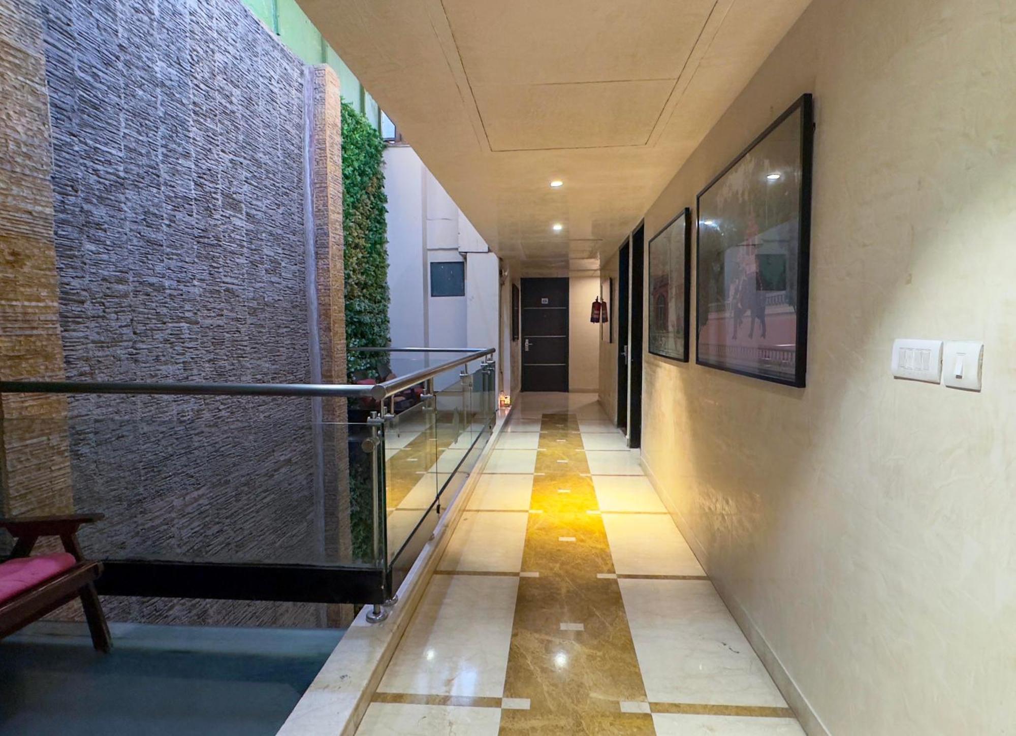 Woodapple Residency New Delhi Buitenkant foto